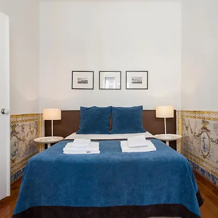 Correeiros Downtown Duplex & Deluxe *