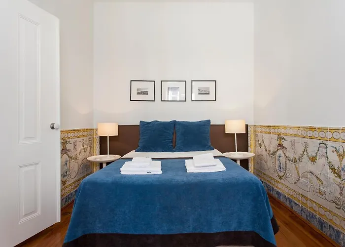 Correeiros Downtown Duplex & Deluxe *