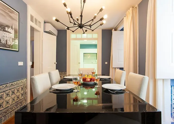 Correeiros Downtown Duplex & Deluxe *