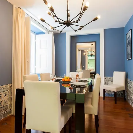 Correeiros Downtown Duplex & Deluxe