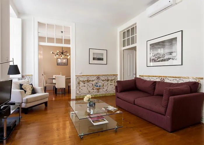 Correeiros Downtown Duplex & Deluxe